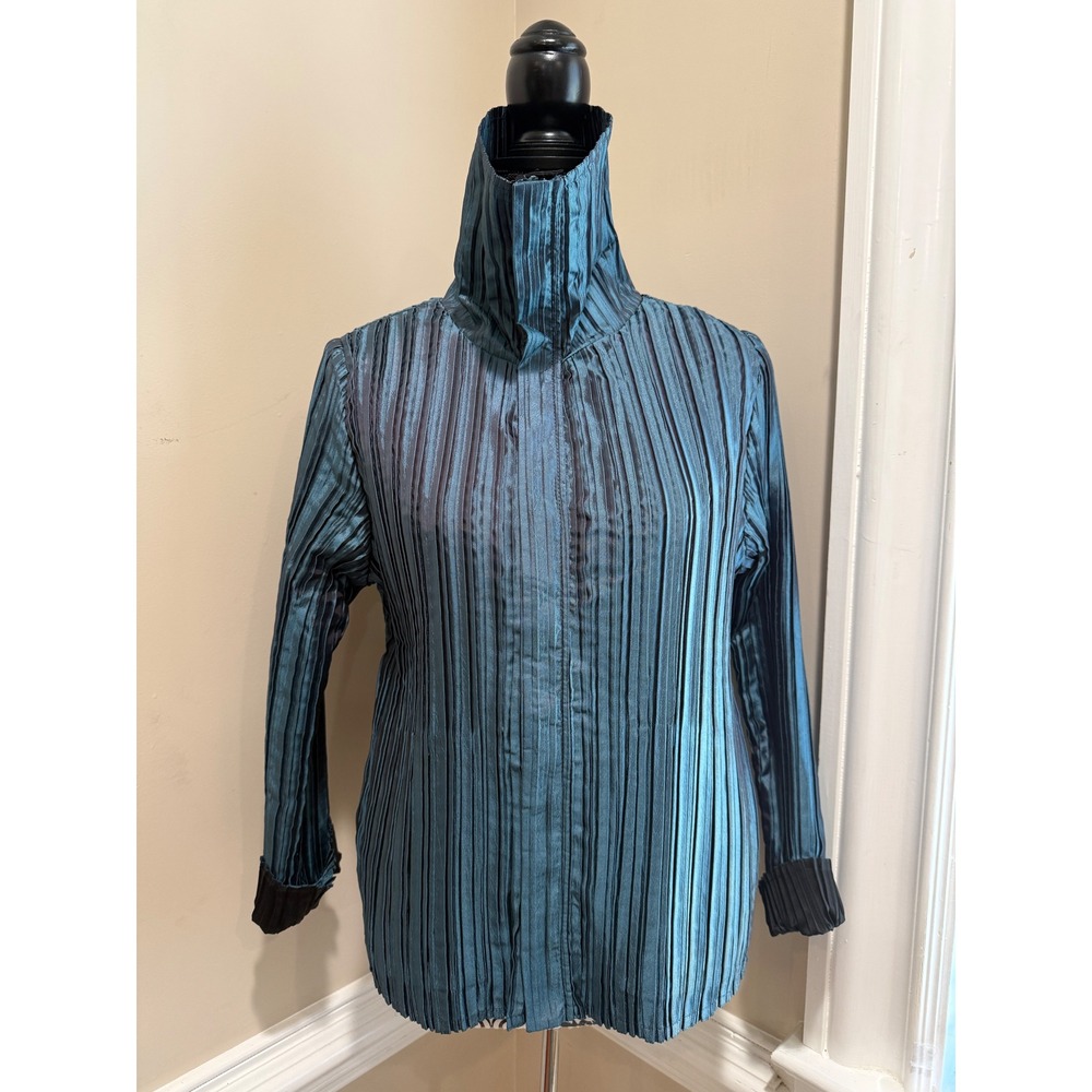 UBU Pack Your Personality Teal Black Iridescent Pleated Zip Jacket Style 1022S